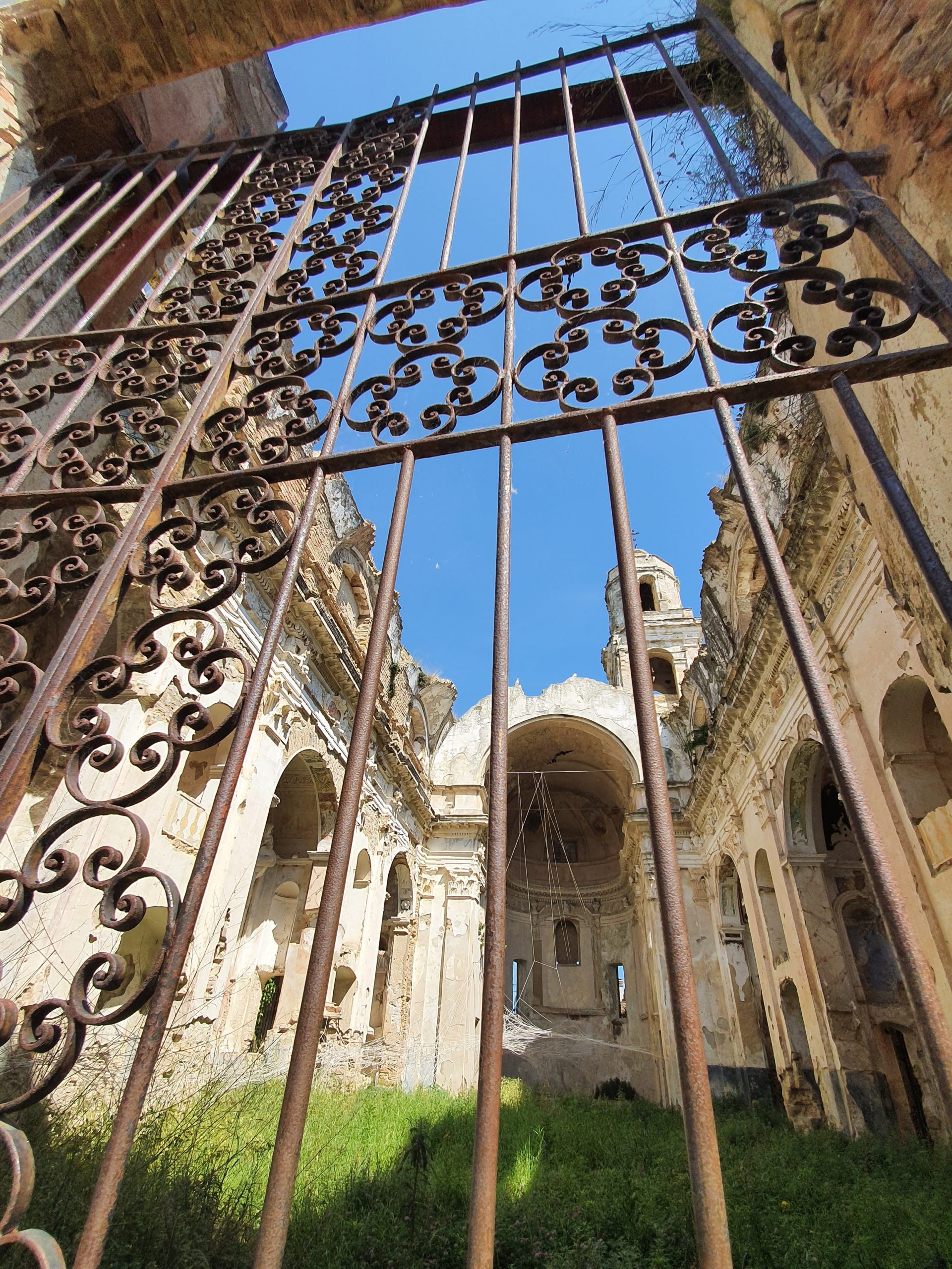 BUSSANA VECCHIA – Il villaggio fantasma che rivive con artisti ed artigiani · 5
