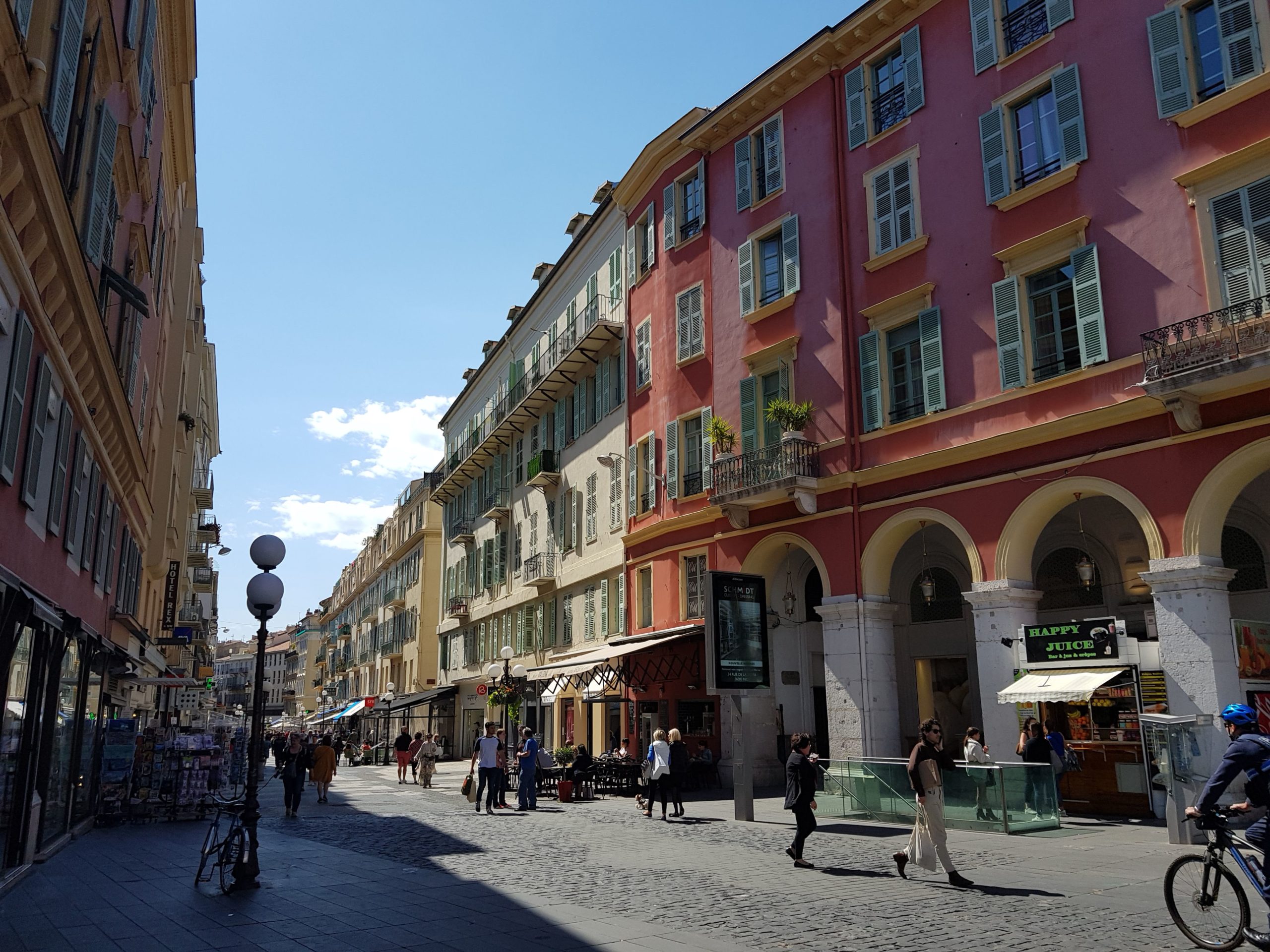 TOUR DI NIZZA – Un caposaldo della storia del Mediterraneo ed una città moderna affacciata su un mare azzurro cristallino · 5