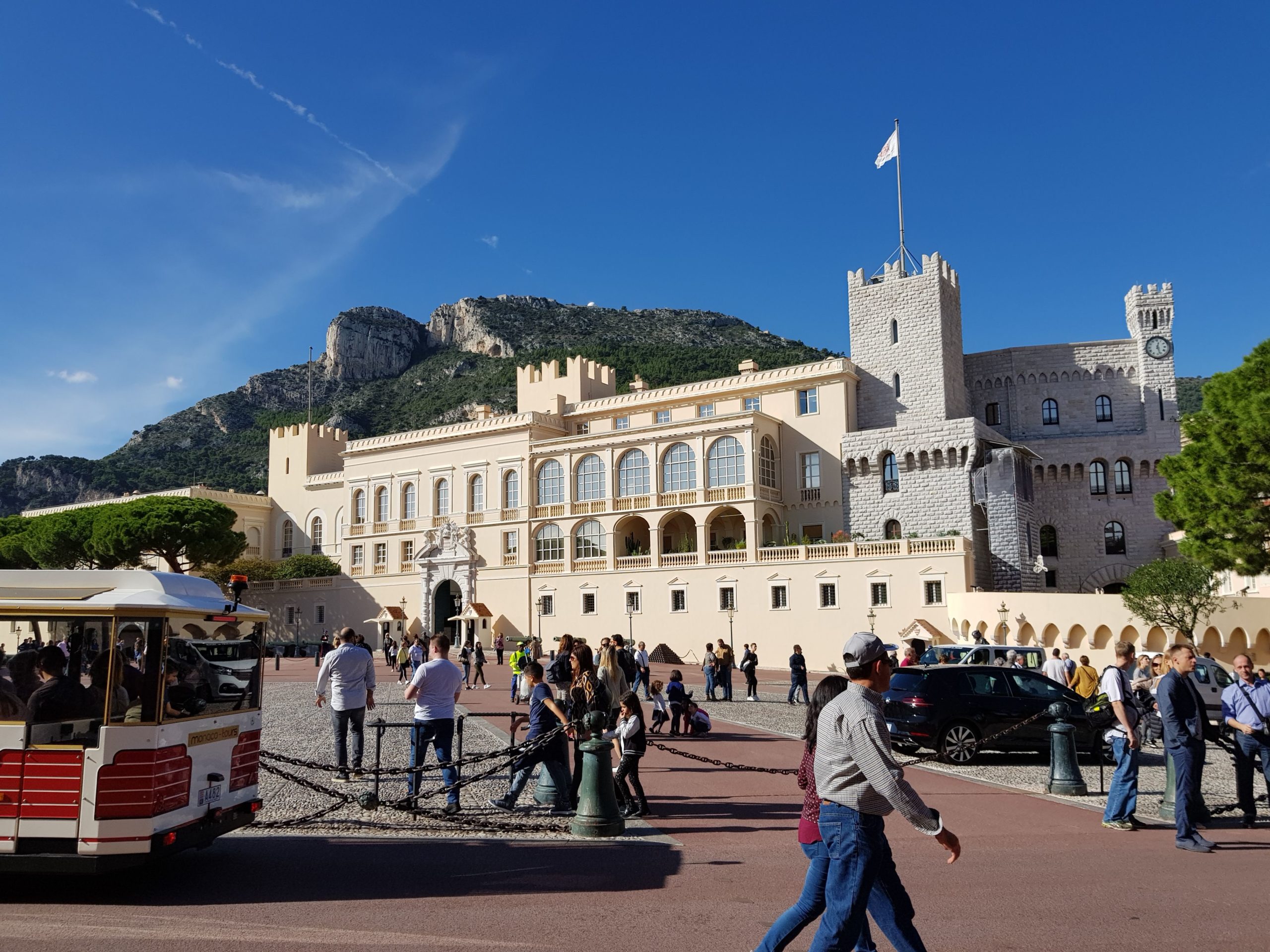 MONACO – MONTE CARLO – Vivi l’emozione di immergerti un un’atmosfera da fiaba per un giorno … · 8