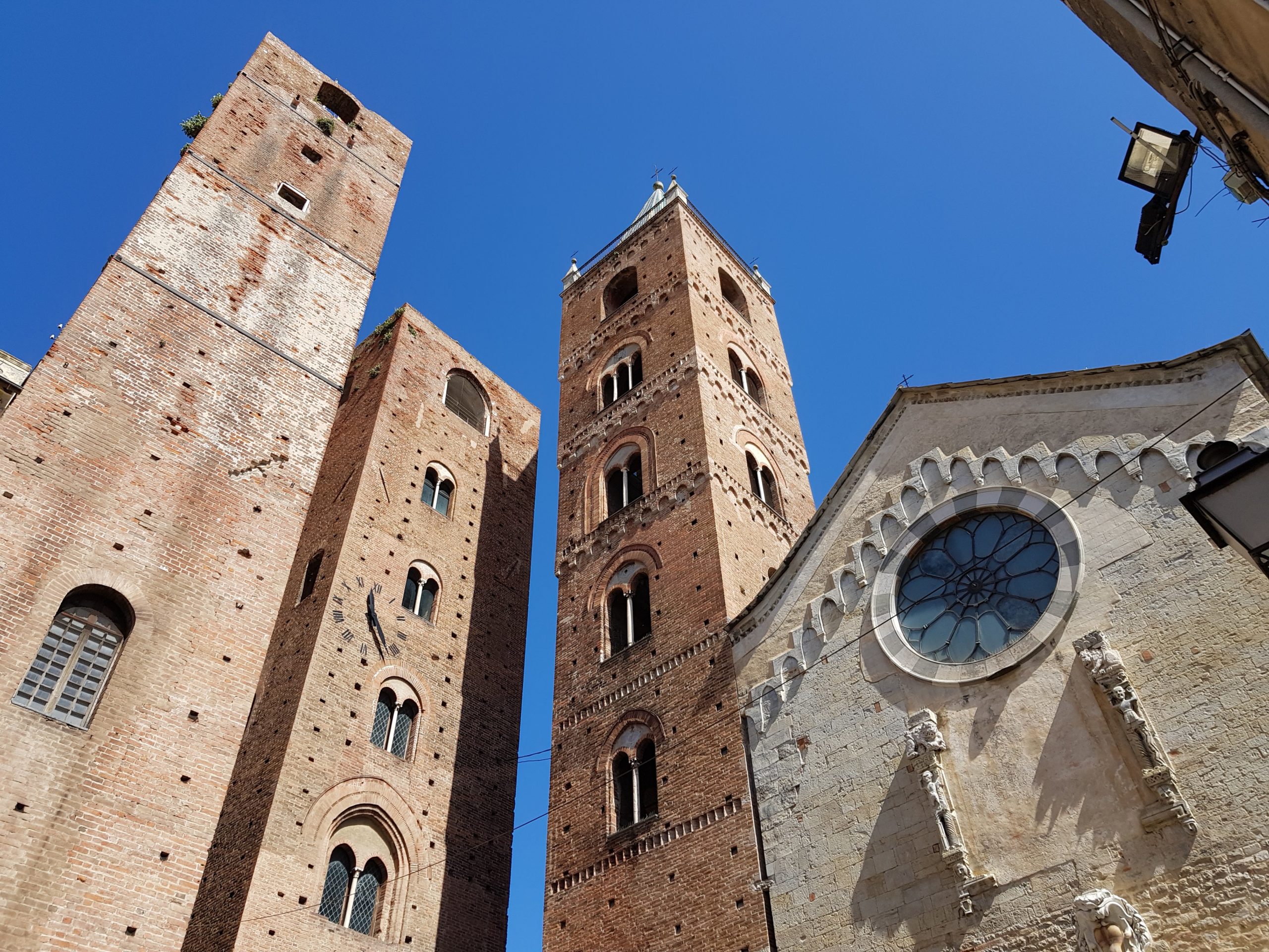 ALBENGA – Passeggiando nei secoli, vita ed emozioni di una città che sorge e risorge · 9