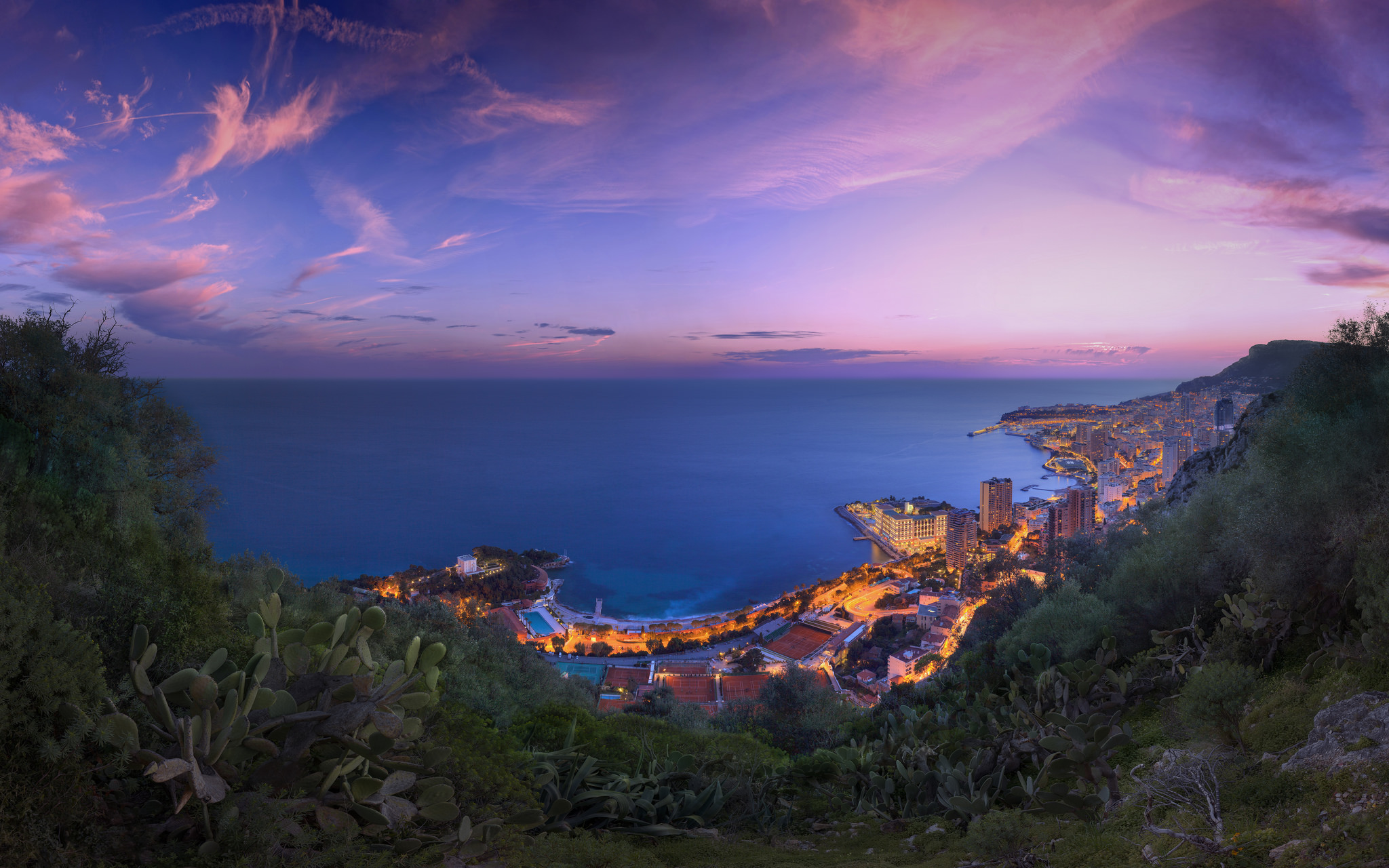 MONACO – MONTE CARLO – Vivi l’emozione di immergerti un un’atmosfera da fiaba per un giorno … · 3