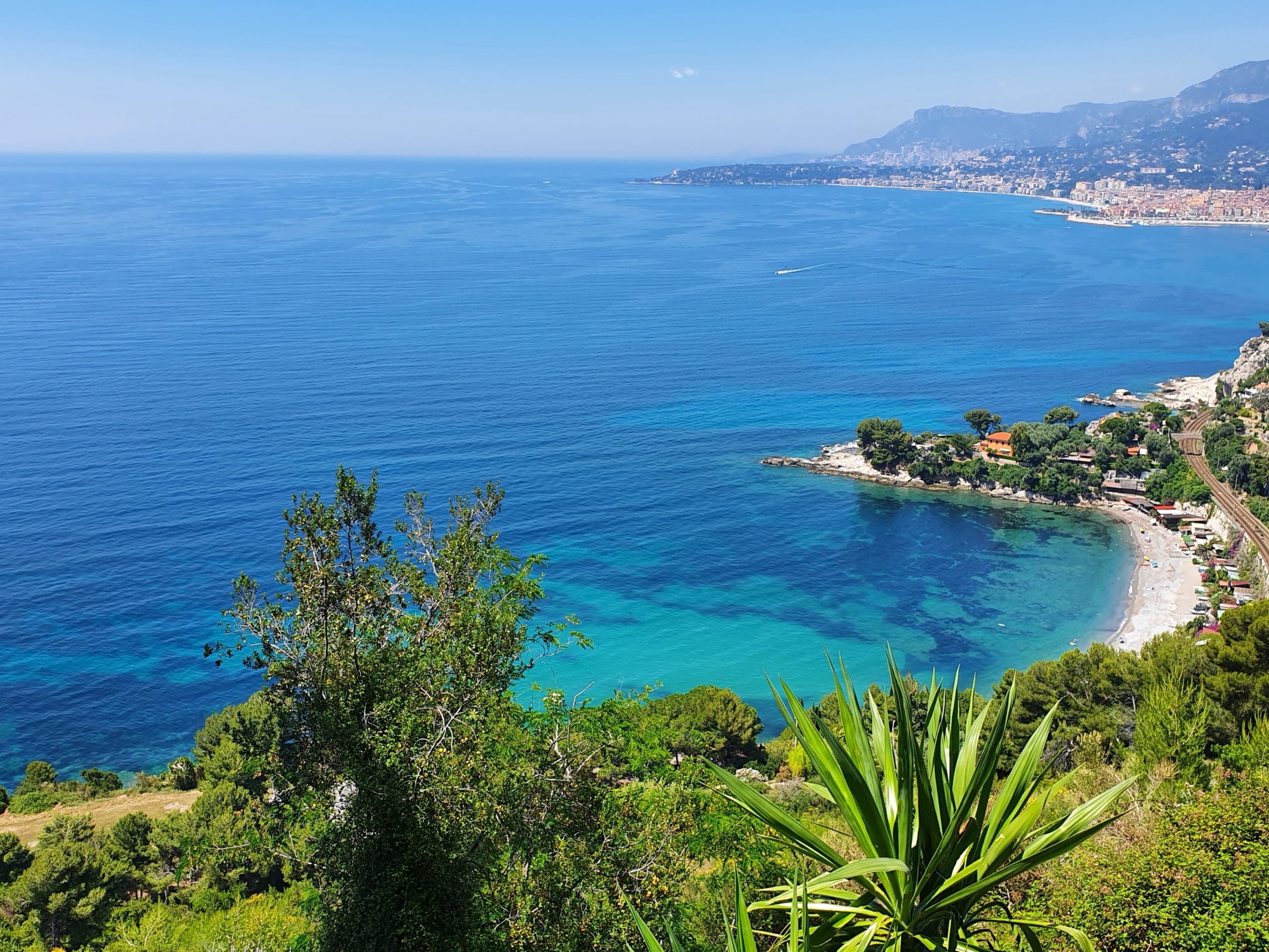 VENTIMIGLIA ALTA – Il fascino di un borgo incantevole e la bellezza delle baie nascoste. · 9