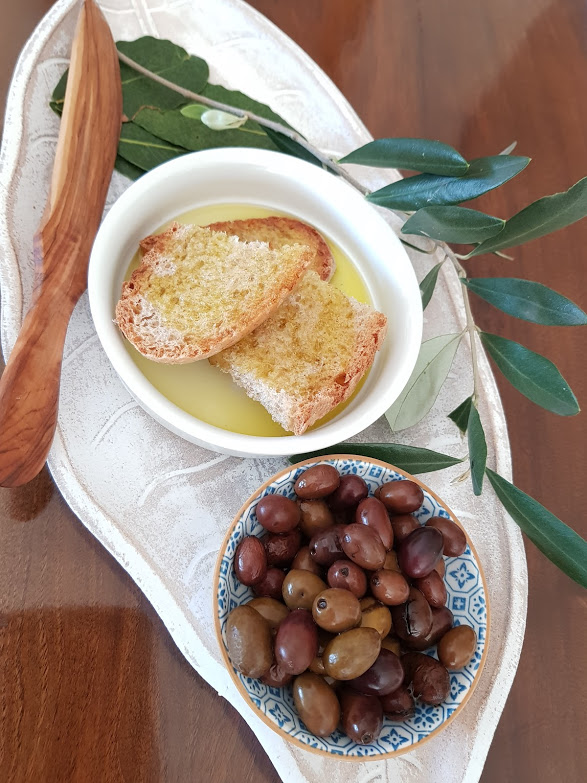 TAGGIA & L’OLIVA TAGGIASCA – L’antico Convento dei Domenicani, il borgo medioevale di Taggia e le antiche botteghe · 3