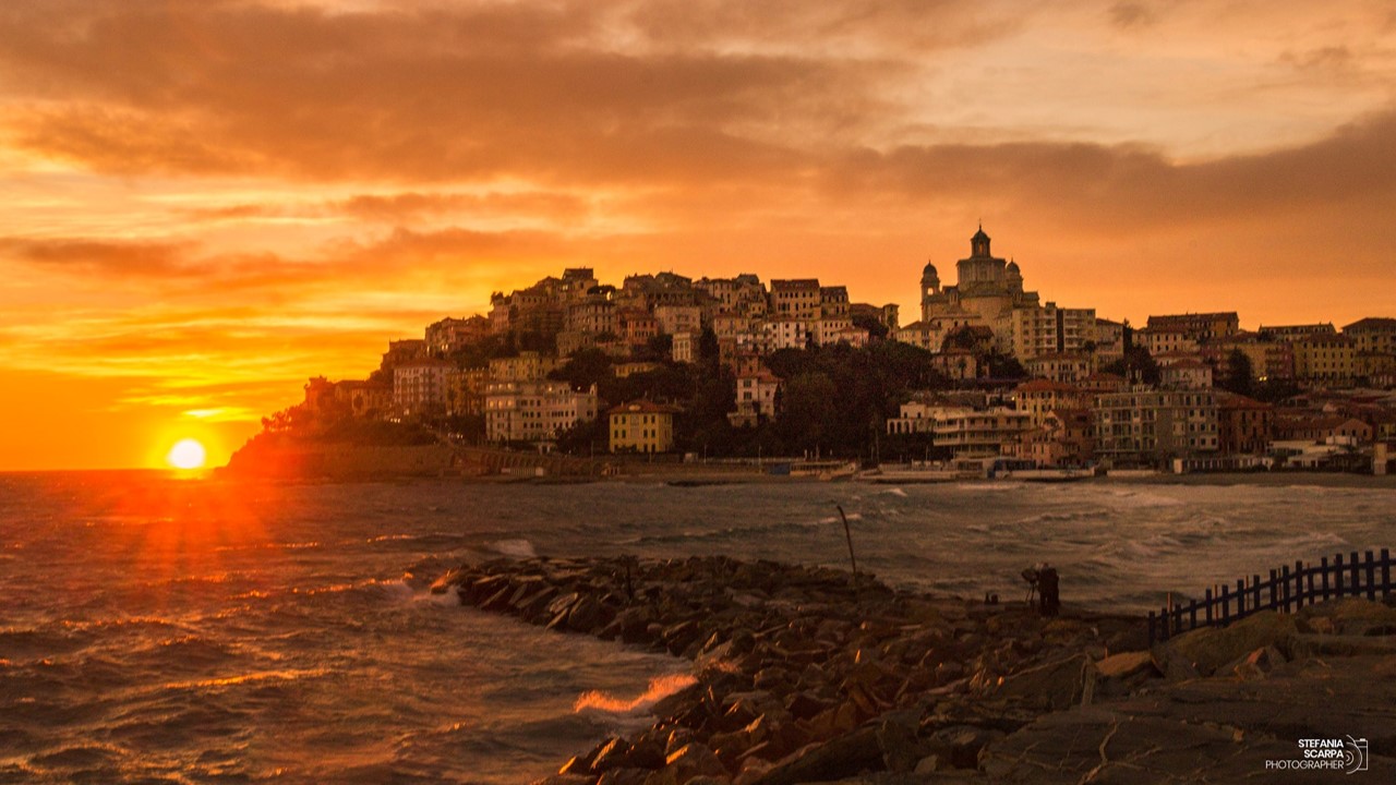 PORTO MAURIZIO & PARASIO – I colori e i profumi di un autentico borgo ligure · 5