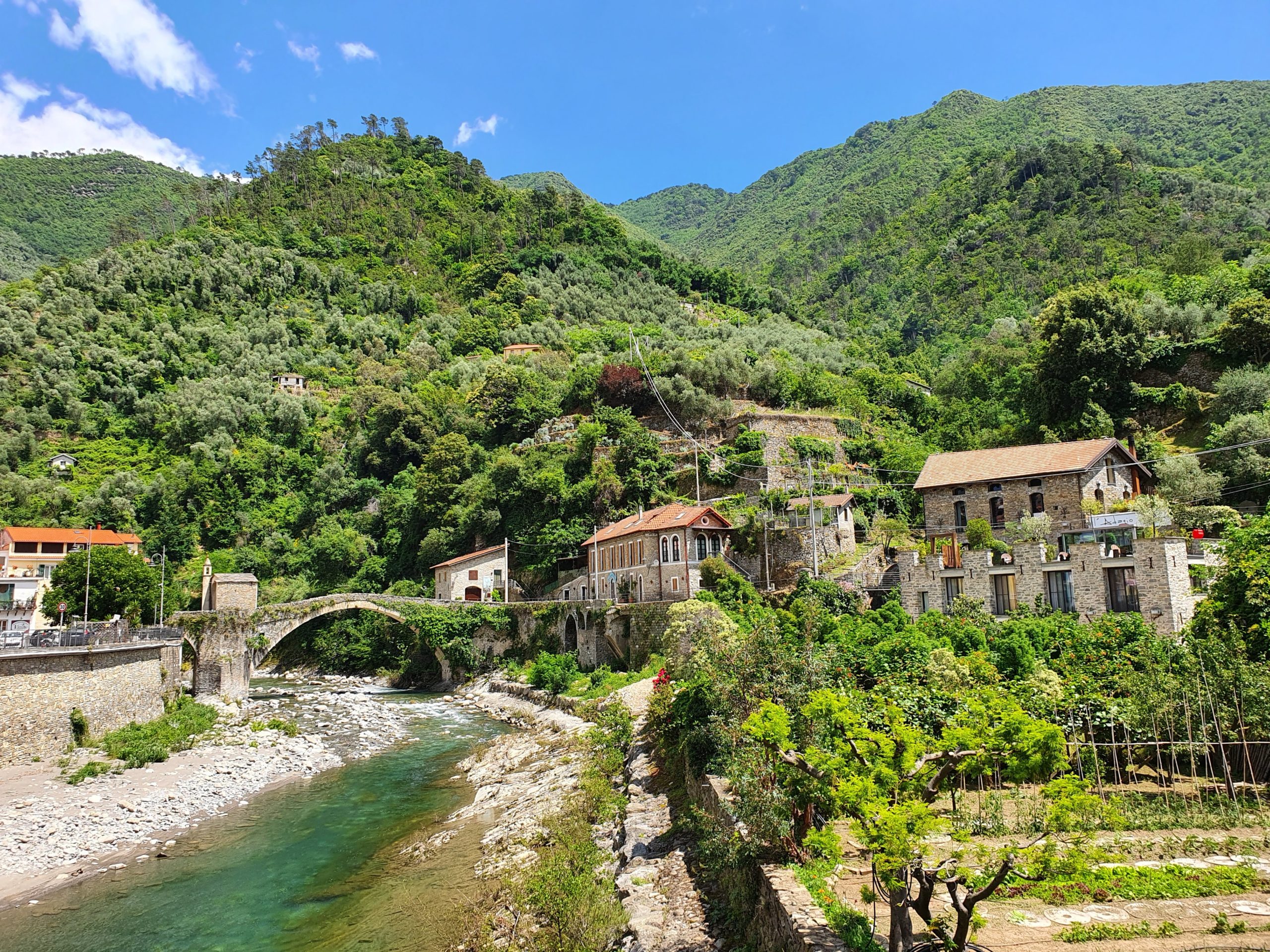 BADALUCCO & MONTALTO – Due splendidi borghi medievali pieni di vita, in cui vivono ancora le tradizioni … · 8
