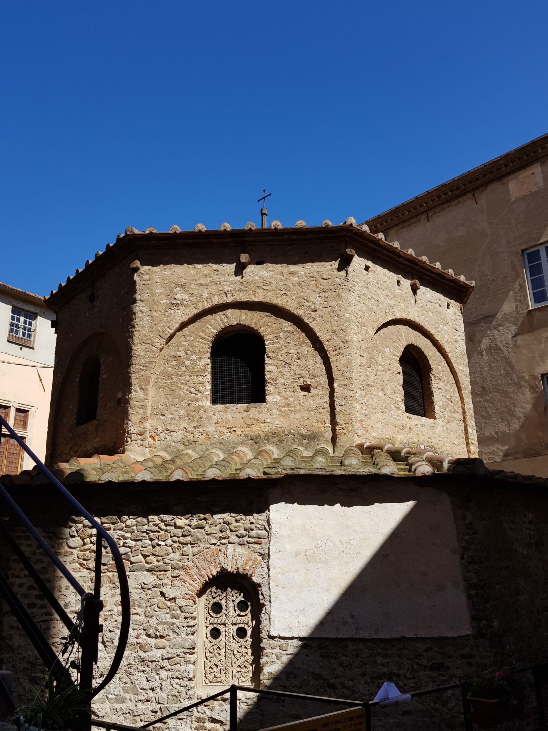 ALBENGA – Passeggiando nei secoli, vita ed emozioni di una città che sorge e risorge · 7